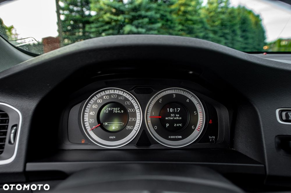 Volvo V60 D3 Geartronic RDesign - 28