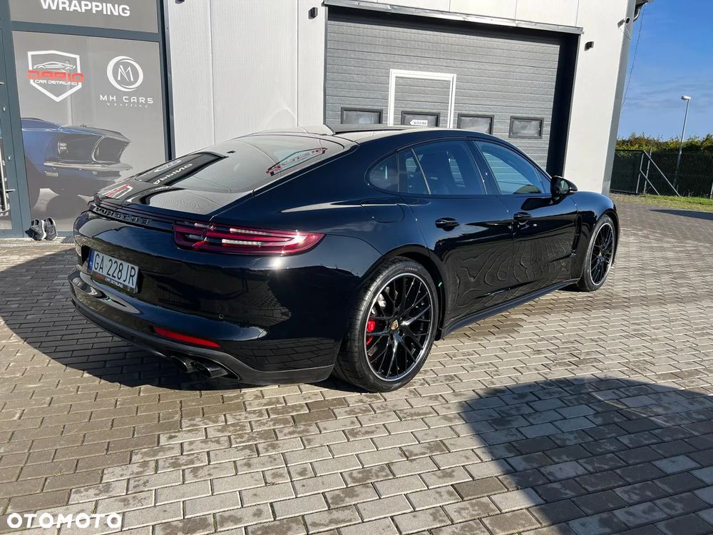 Porsche Panamera Turbo Executive - 33