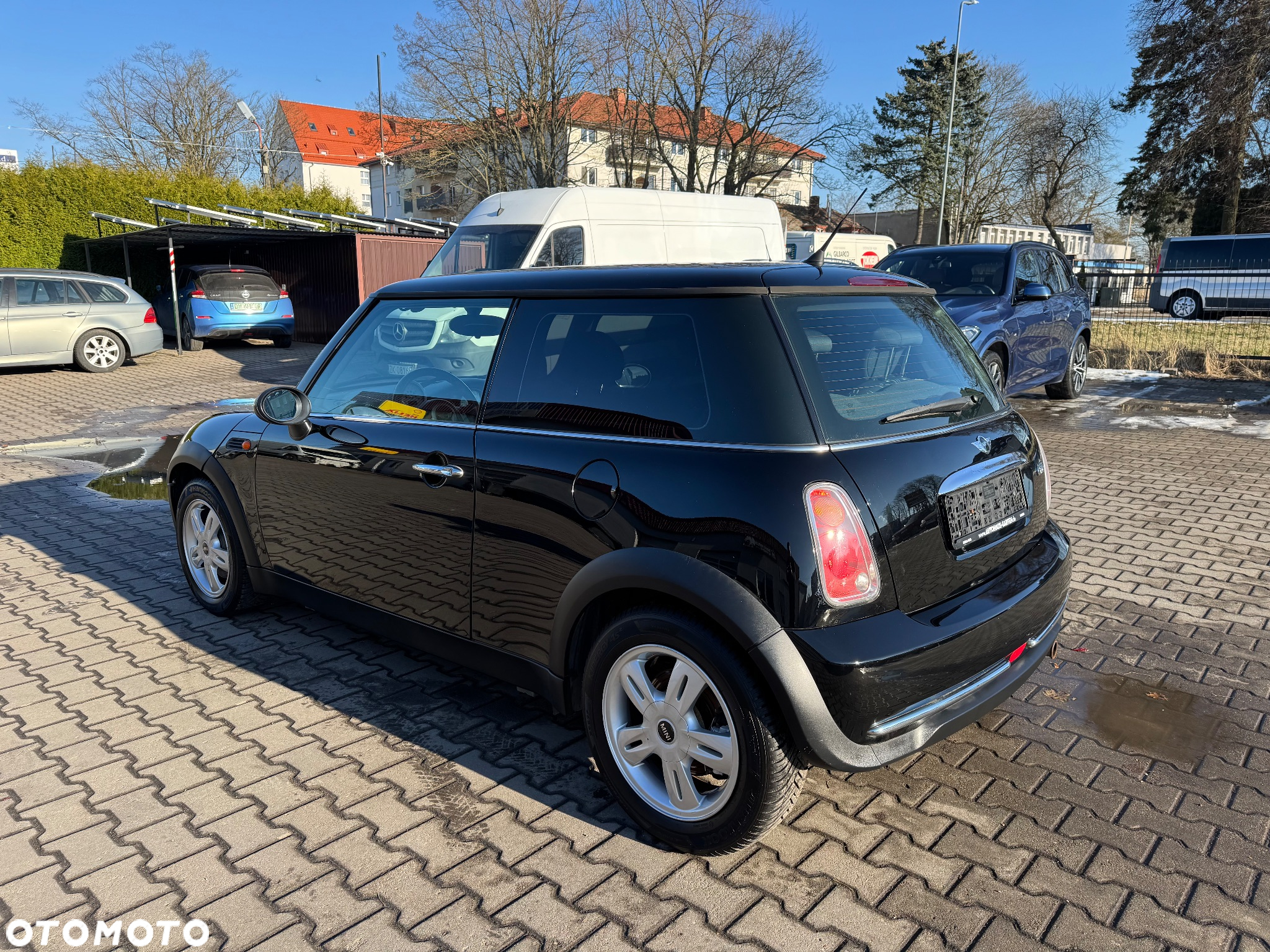 MINI ONE Standard - 5