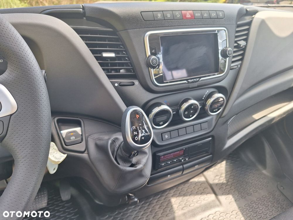 Iveco DAILY 35S21A8P - 25