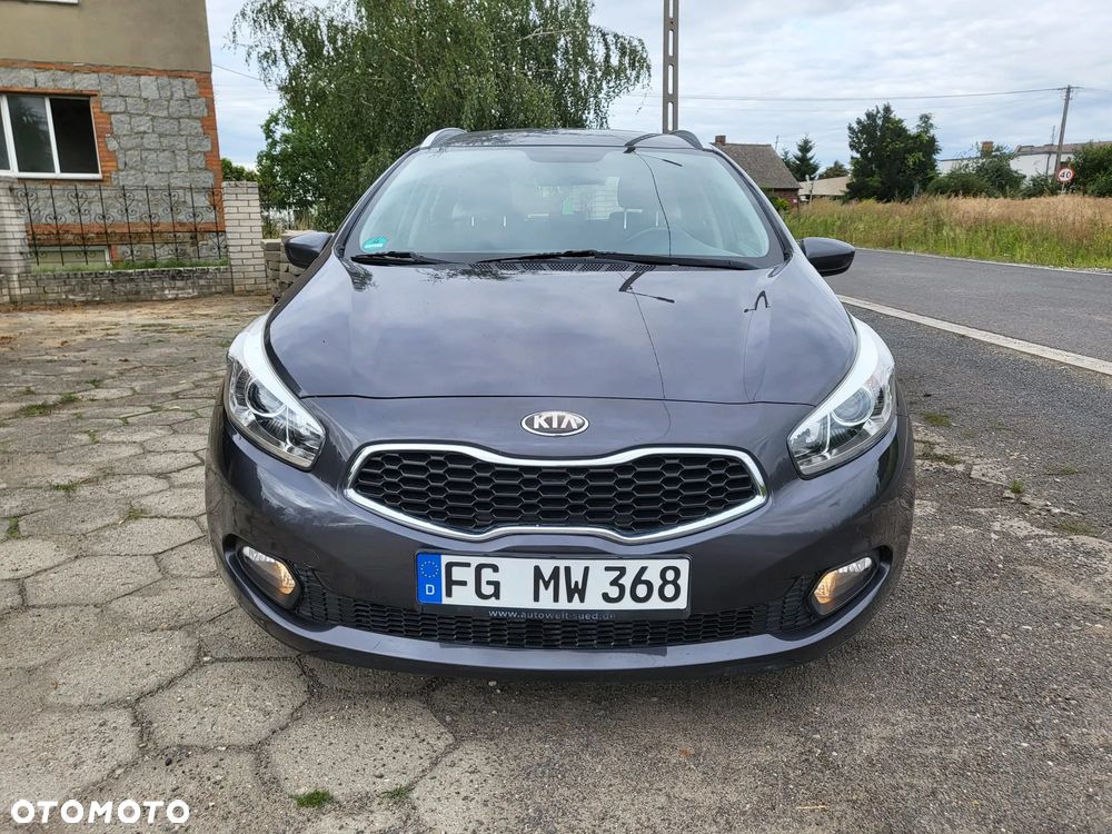 Kia Ceed - 29