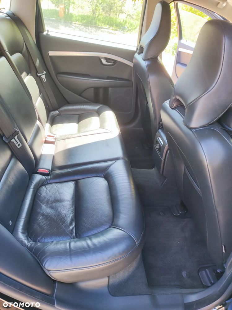 Volvo V70 2.0D Momentum - 13