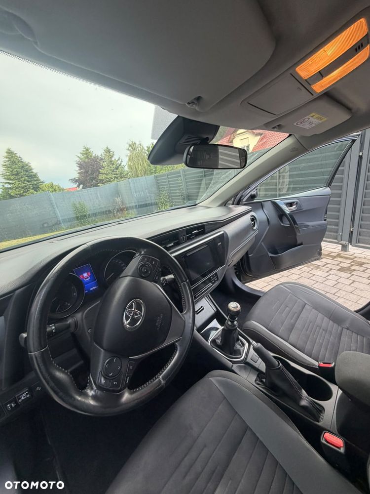 Toyota Auris 1.6 Classic Plus - 3