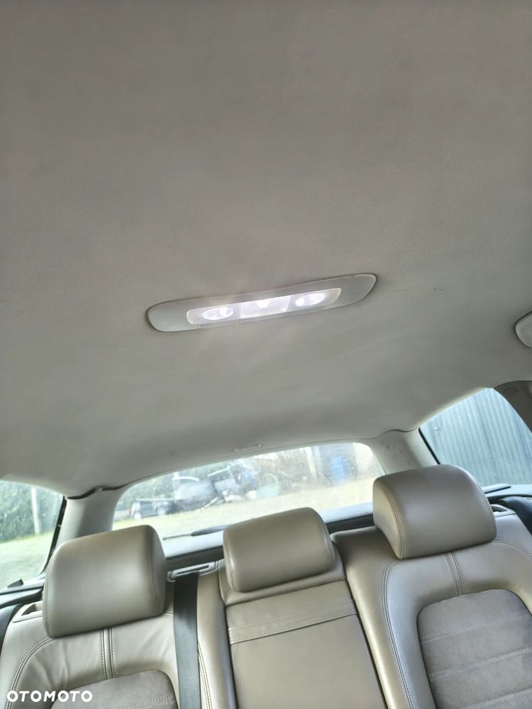 Volkswagen Passat Variant 2.0 TDI DPF 4Mot Highline - 27