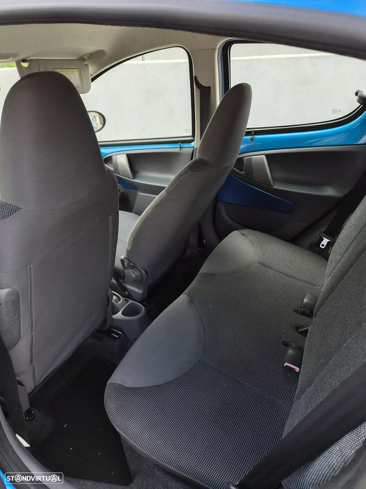 Peugeot 107 1.0 Trendy - 6