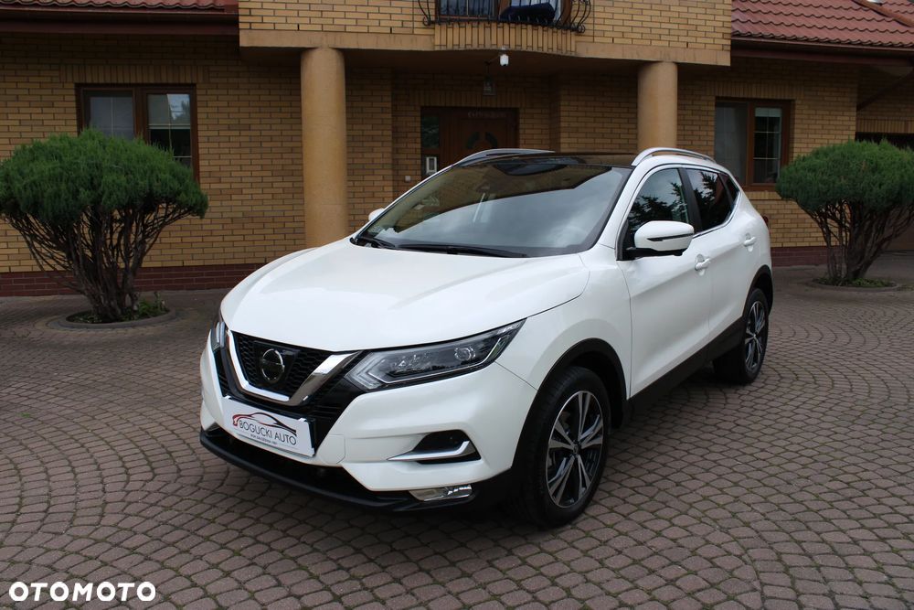 Nissan Qashqai 1.6 DCi N-Connecta Xtronic EU6 - 1