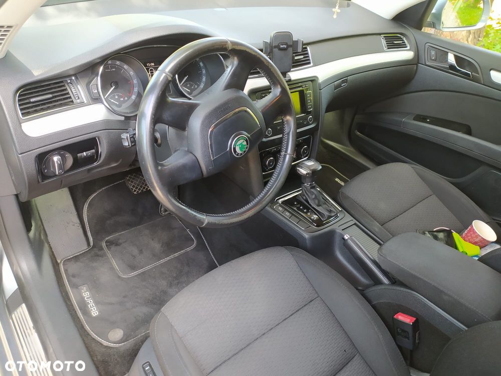 Skoda Superb 2.0 TDI DSG Comfort - 11