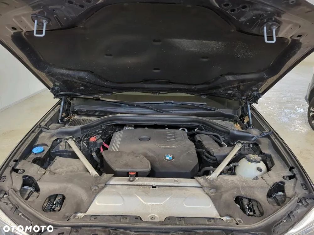 BMW X4 xDrive20i sport - 10
