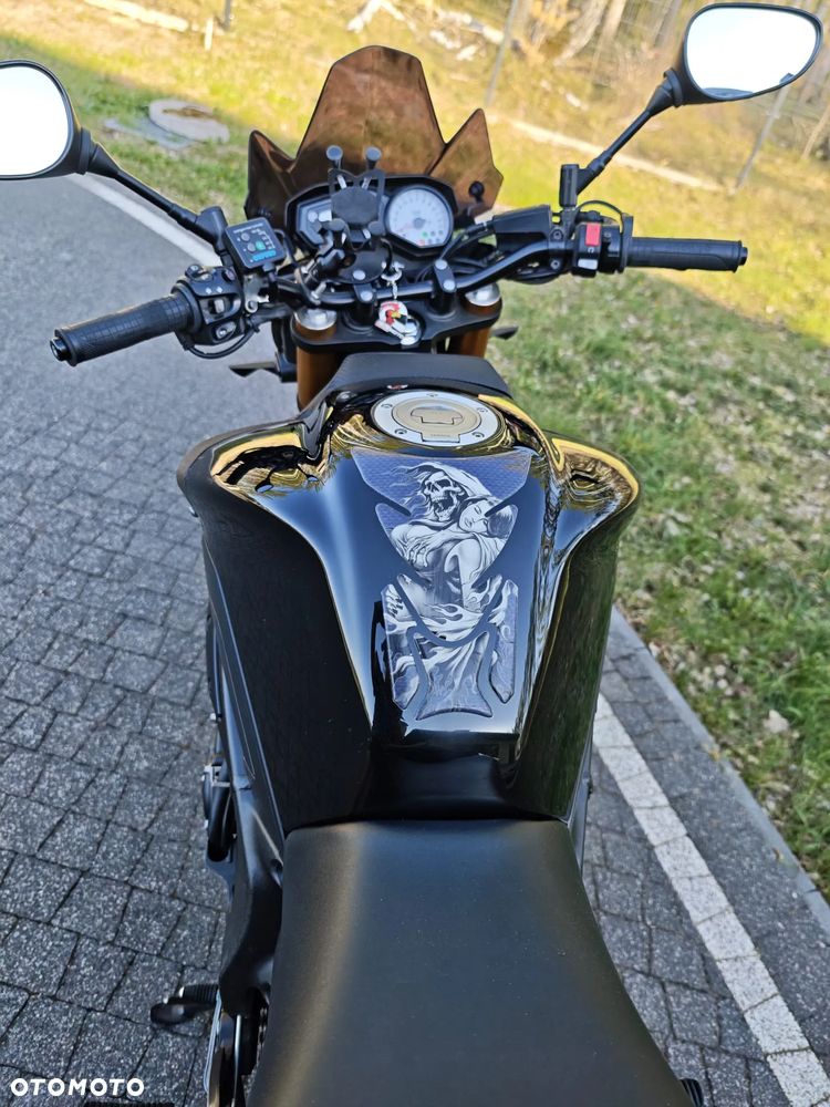 Yamaha FZ8 - 5