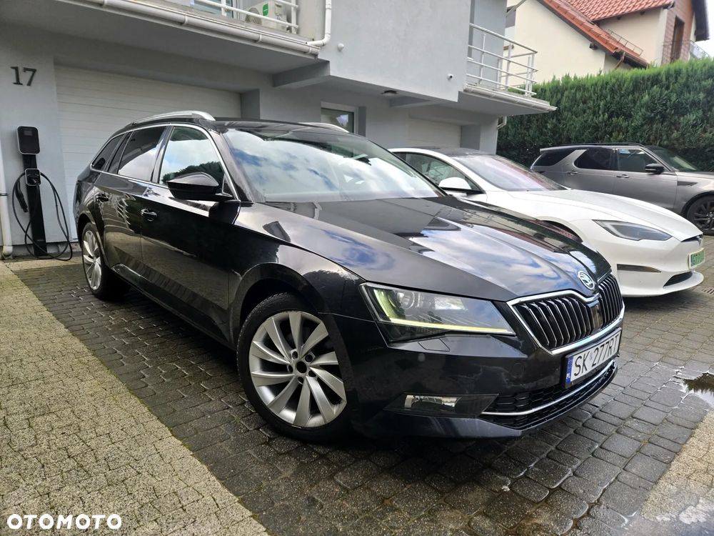 Skoda Superb 2.0 TDI Ambition DSG7 - 3