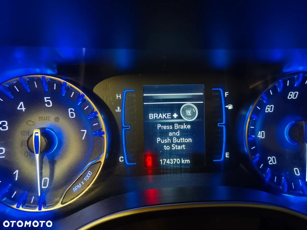 Chrysler Pacifica - 9