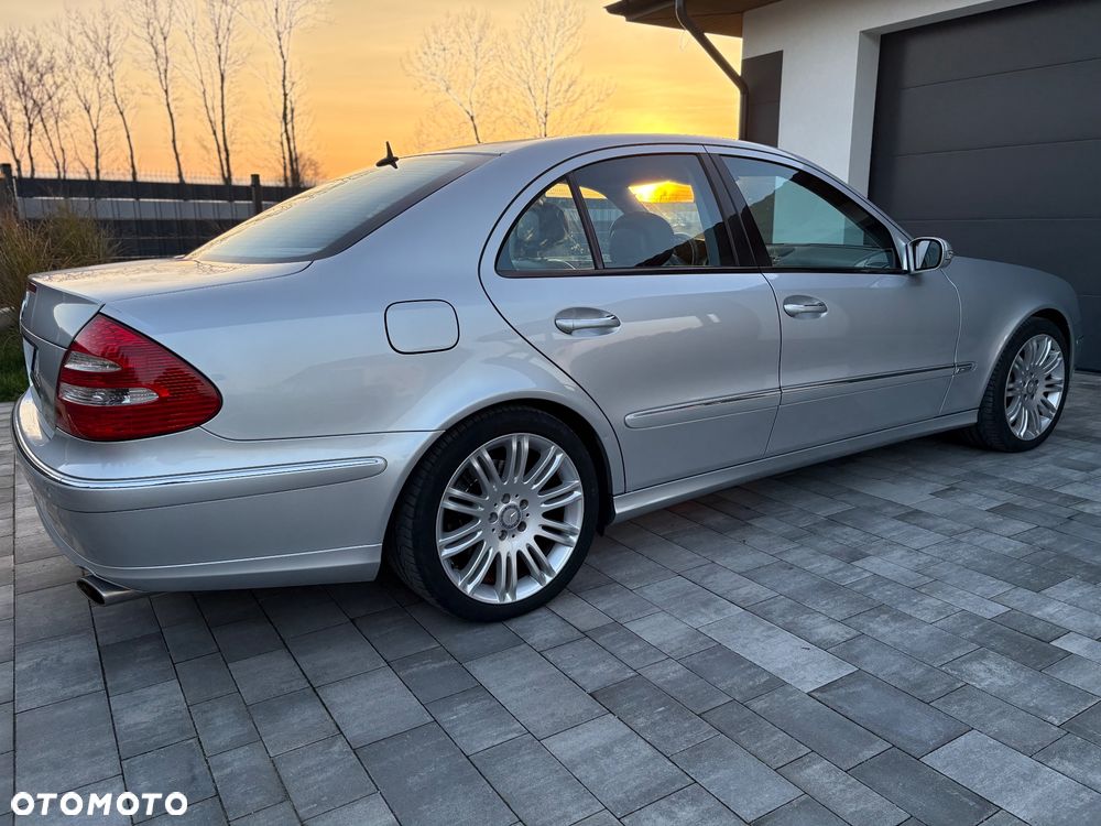 Mercedes-Benz Klasa E - 12