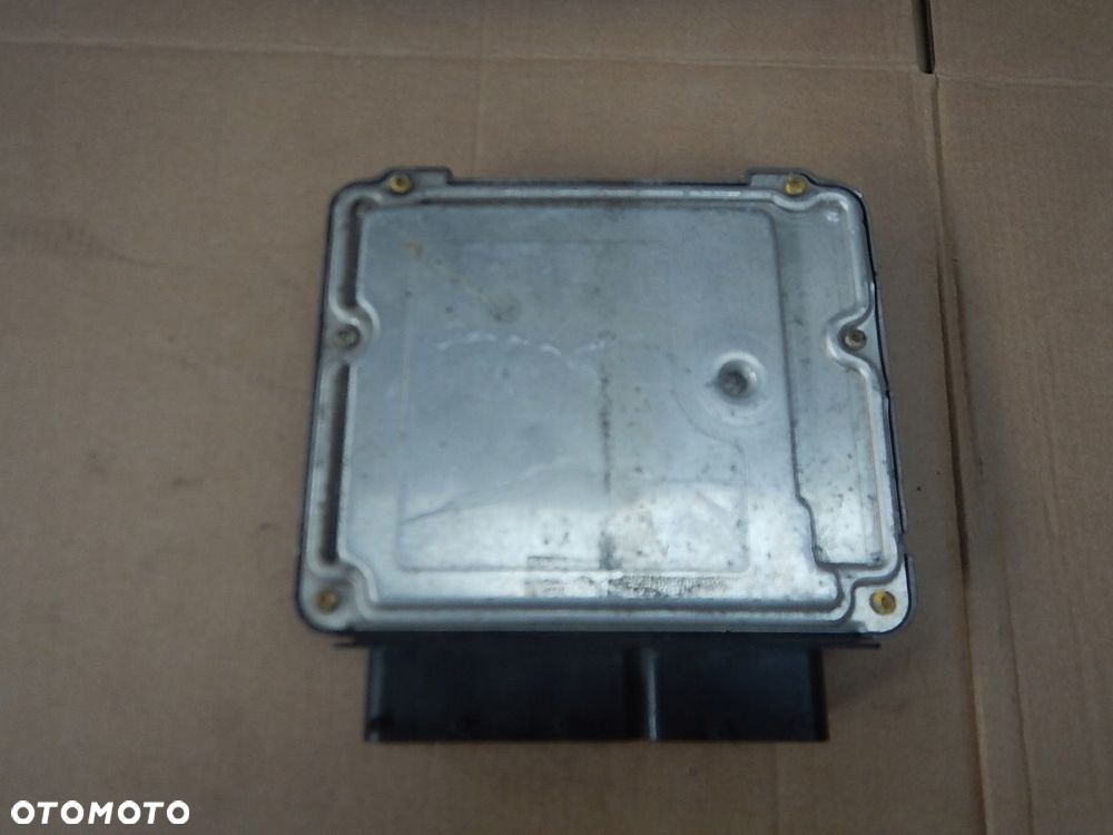 KOMPUTER STEROWNIK SILNIKA AUDI A3 VW GOLF V 2.0 FSI 06F906056BT - 3