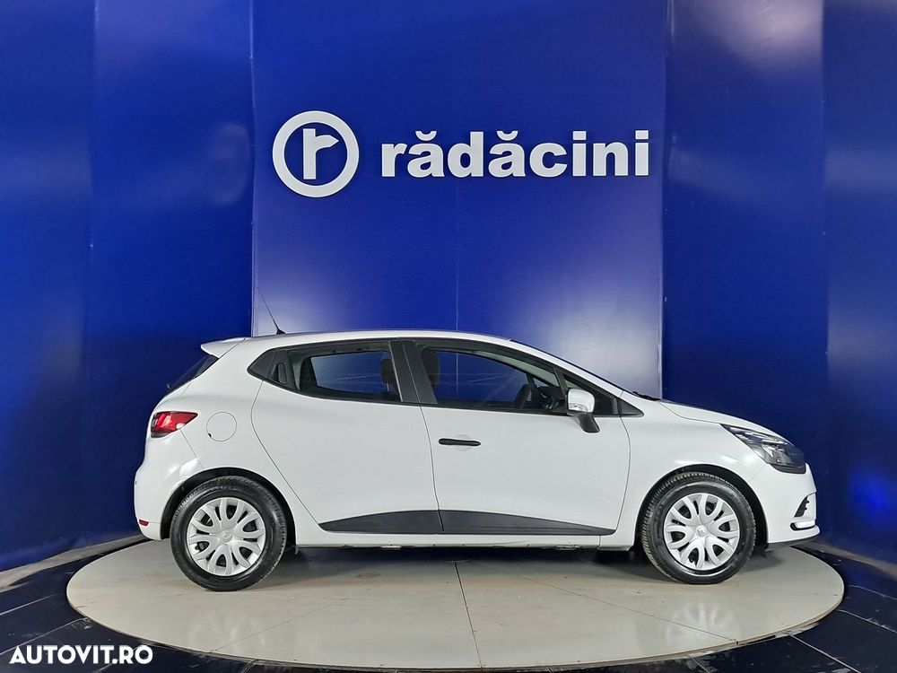 Renault Clio - 6