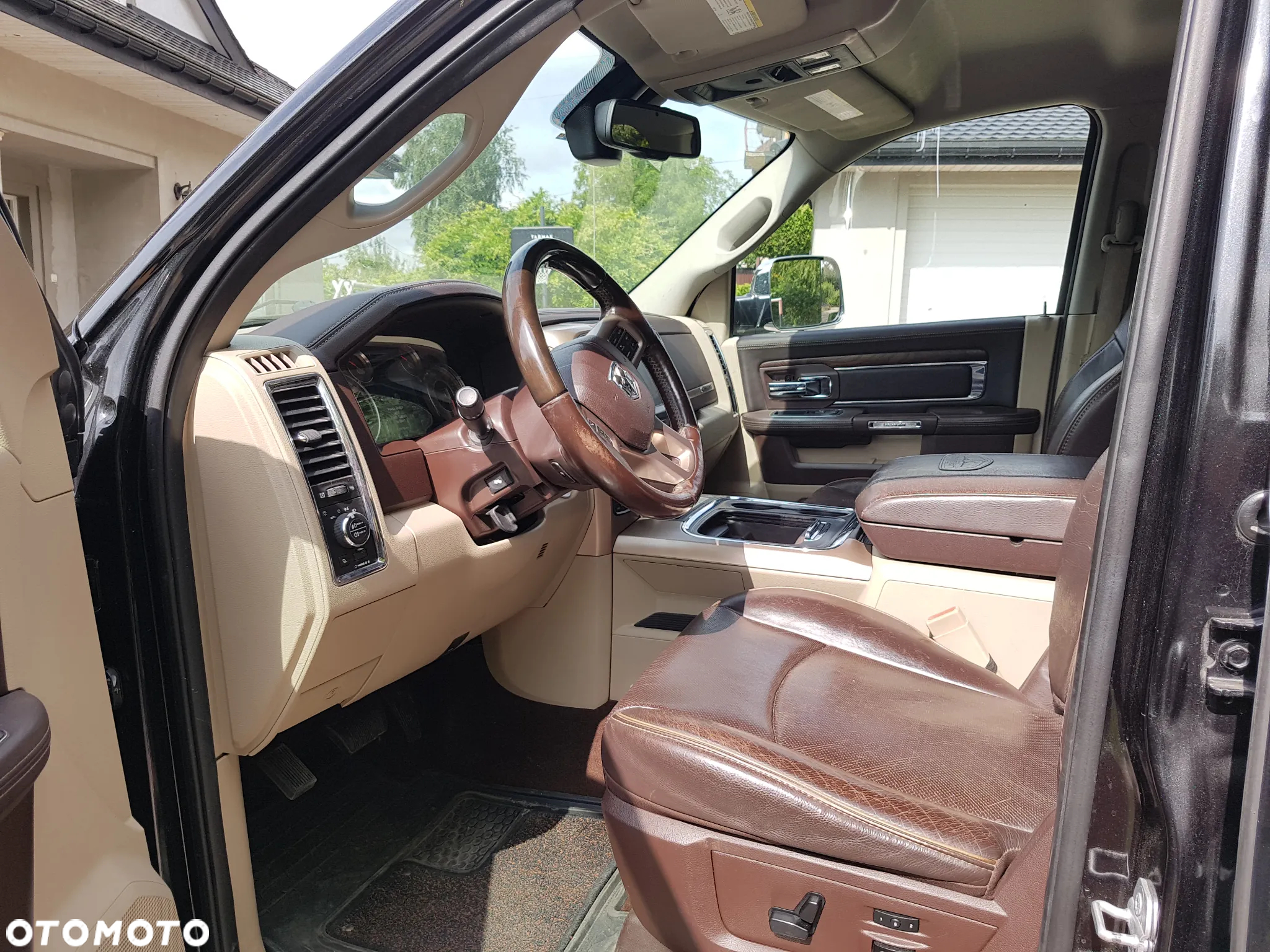 Dodge RAM 1500 5.7 4x4 - 18