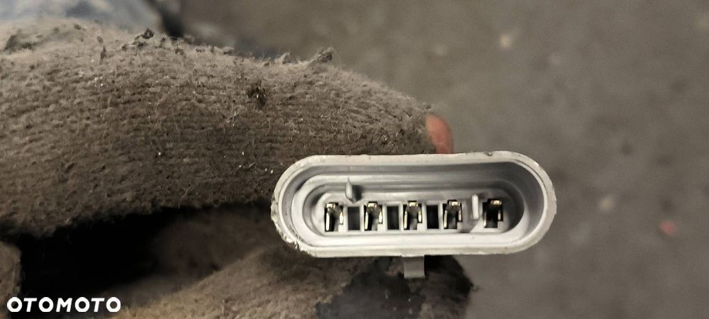 MECHANIZM WYCIERACZEK PRZÓD IVECO EUROCARGO 100E18 - 5