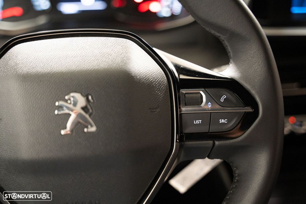 Peugeot 2008 1.2 PureTech Active Pack - 15