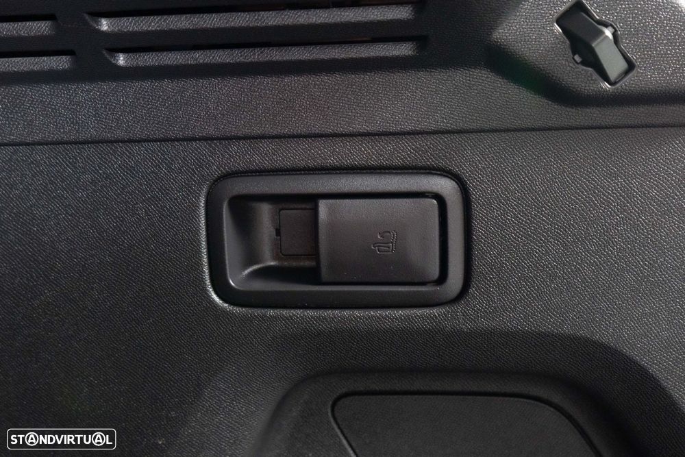 Peugeot 3008 1.6 Hybrid Allure e-EAT8 - 15