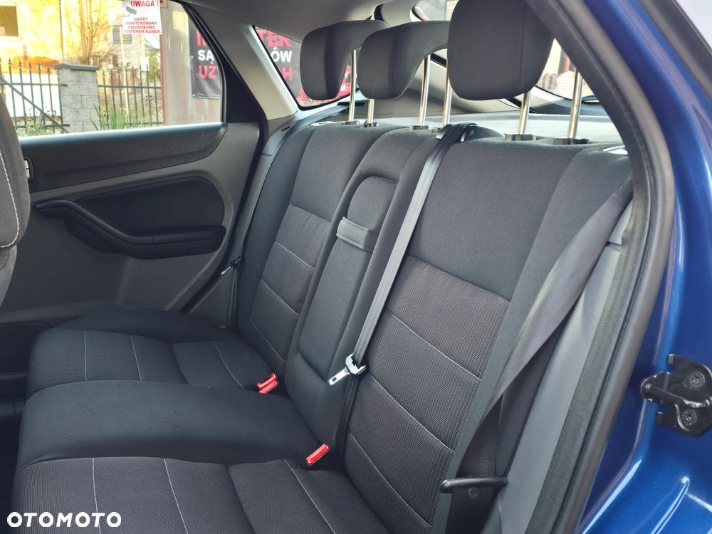 Ford Focus 1.8 Titanium - 20