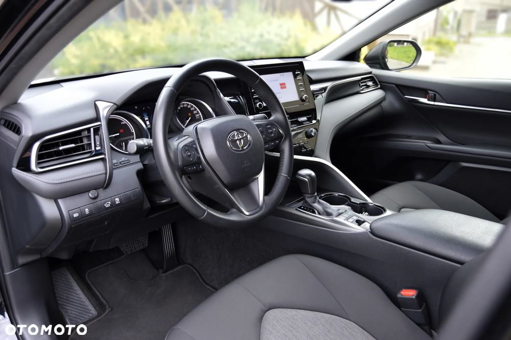 Toyota Camry 2.5 Hybrid Comfort CVT - 9