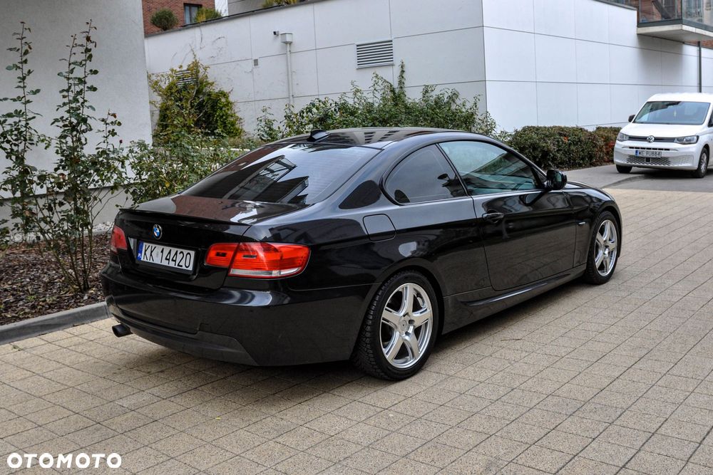 BMW Seria 3 2010 photo 4