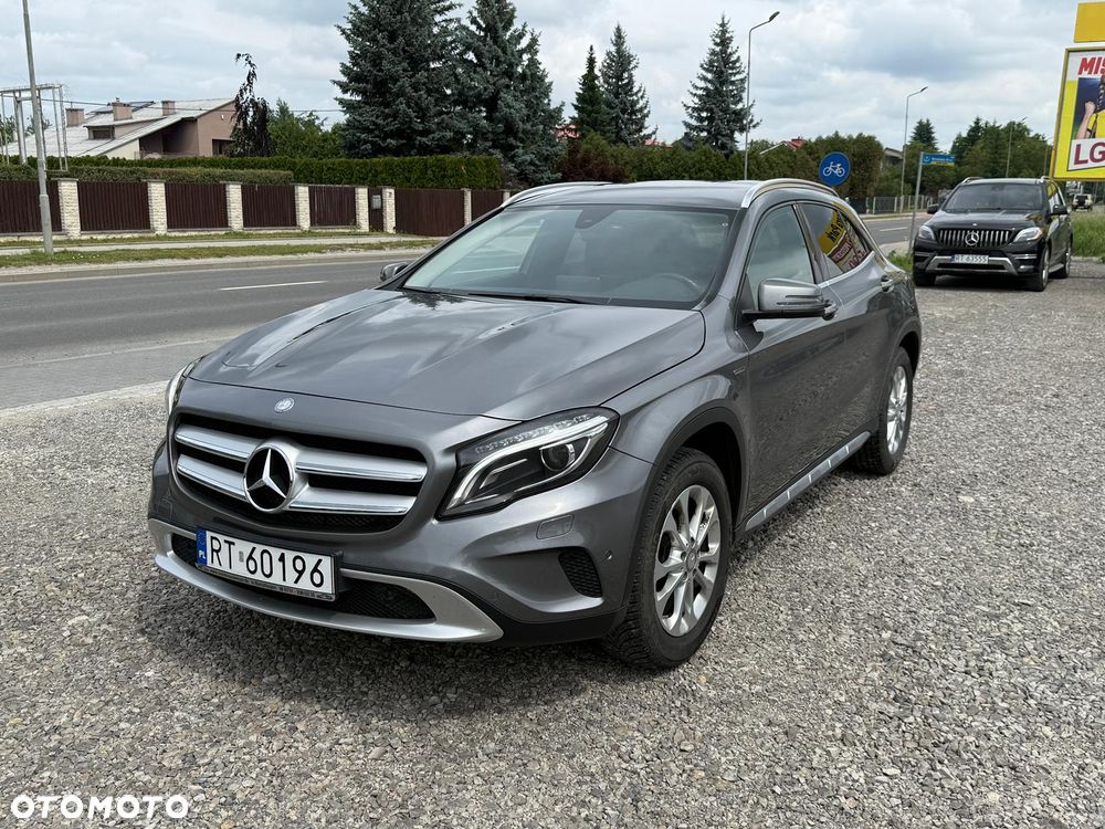 Mercedes-Benz GLA 200 7G-DCT Activity Edition - 9