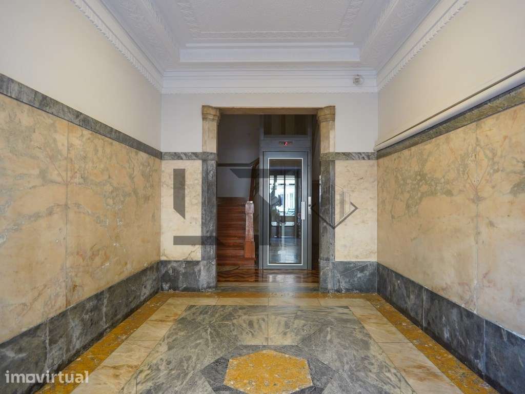 Apartamento T3+1 Completamente Renovado para Venda junto ao Parque ... - Grande imagem: 4/38