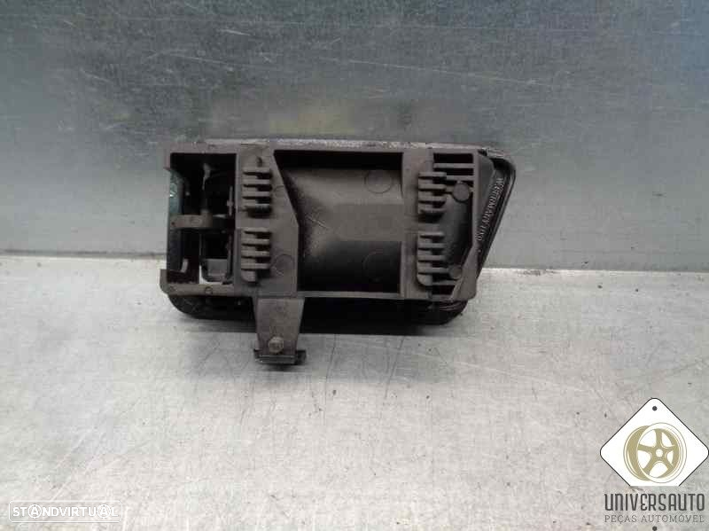 MANIPULO INTERIOR TRASEIRO DIREITO VOLKSWAGEN GOLF II 1991 - 2