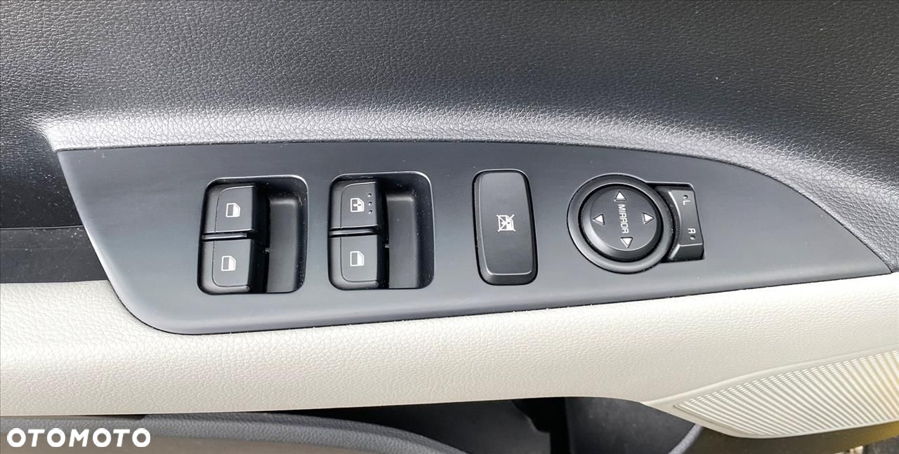 Kia Stonic 1.0 T-GDI L - 15