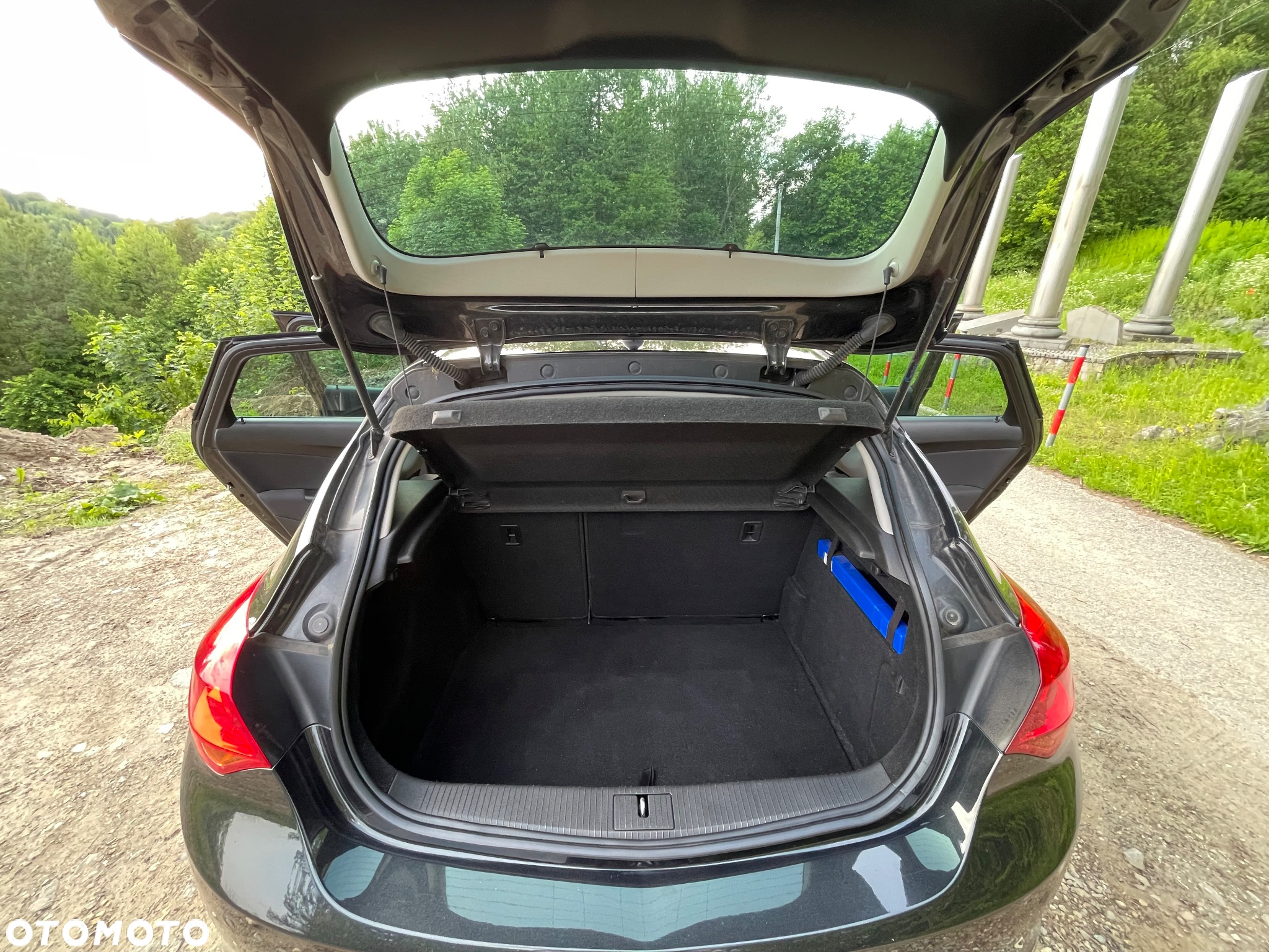 Opel Astra IV 1.4 T Active - 11
