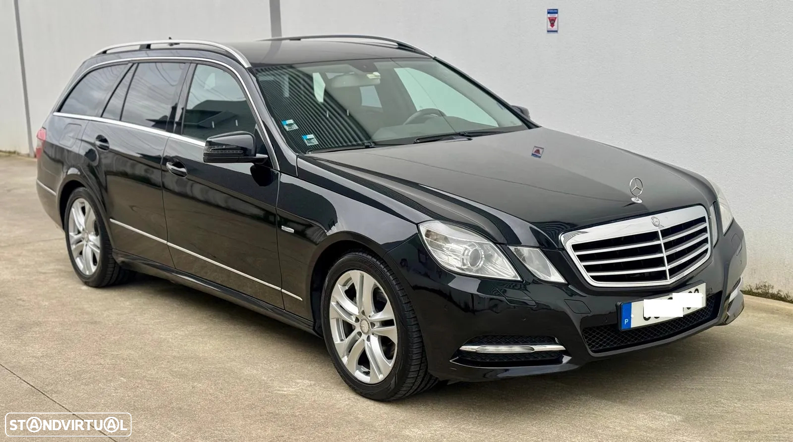 Mercedes-Benz E 220 BlueTEC Avantgarde Auto. - 4
