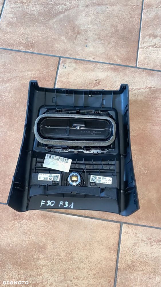 BMW F31 F30 KRATKA NAWIEWU TYŁ 9163292 - 2