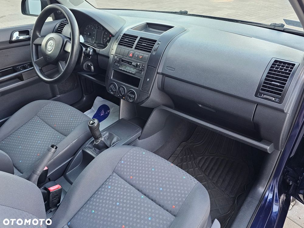 Volkswagen Polo 1.2 Comfortline - 29