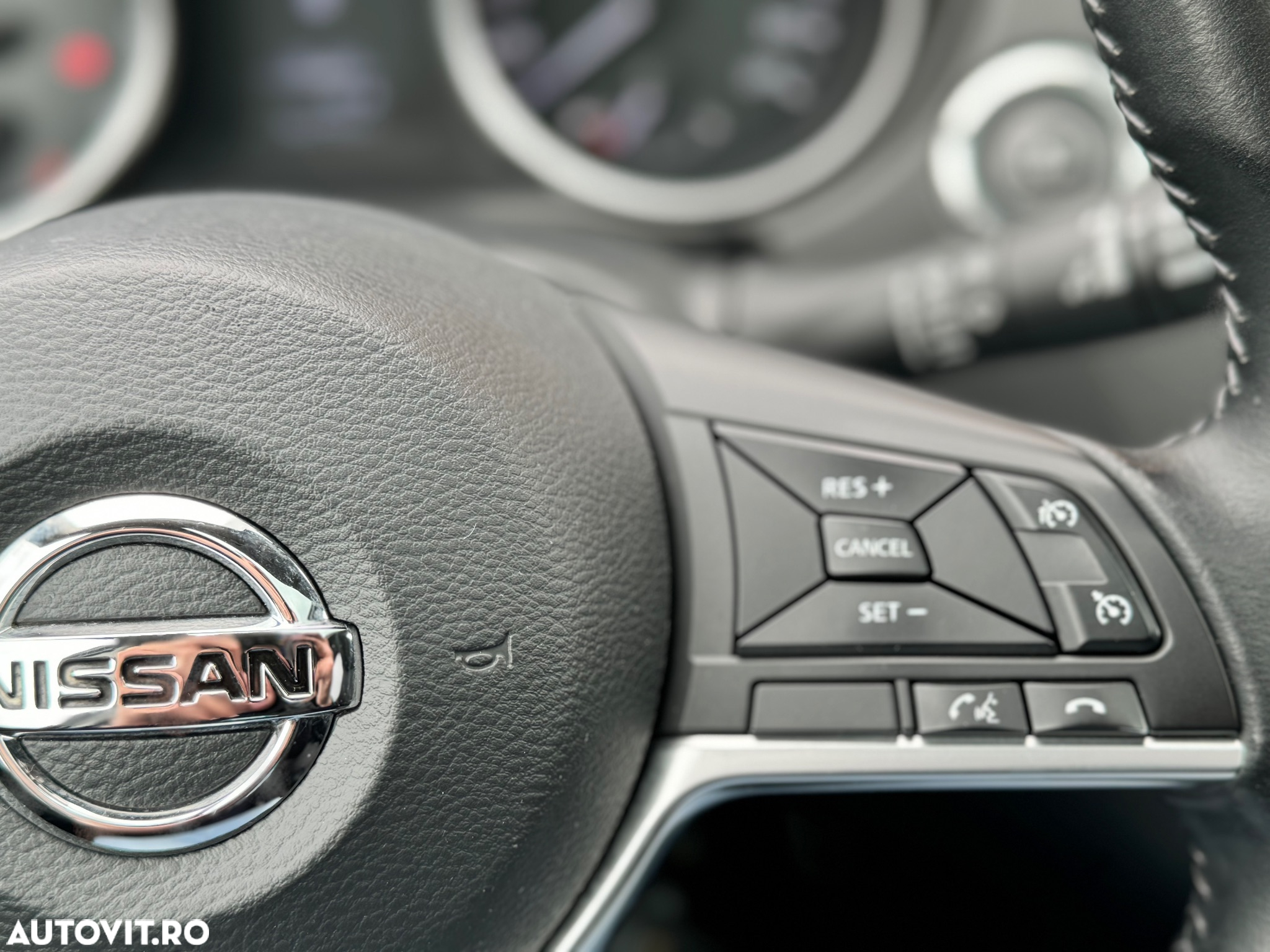 Nissan Qashqai 1.2 DIG-T Start/Stop N-Connecta - 33