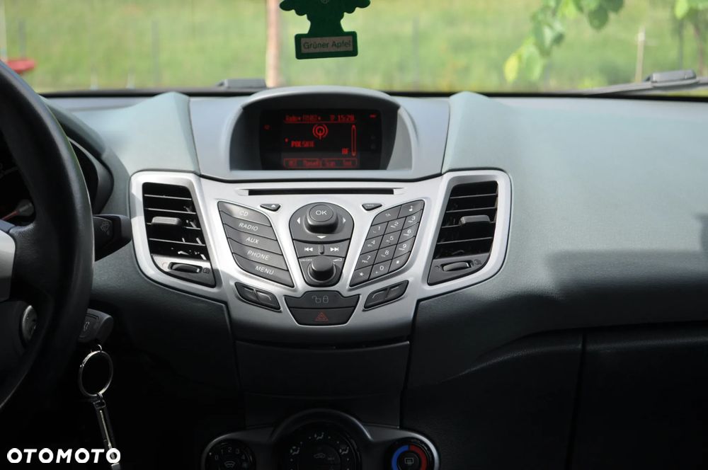 Ford Fiesta 1.25 Viva - 24