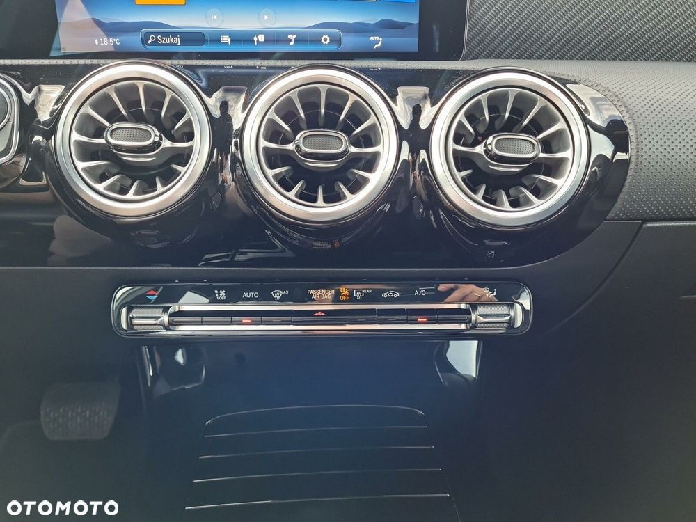 Mercedes-Benz Klasa A 200 Progressive 7G-DCT - 20