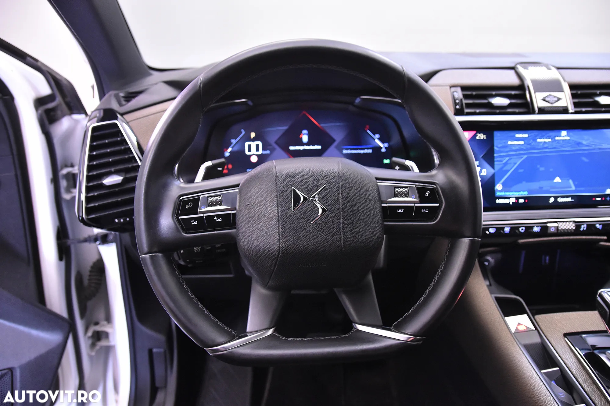 DS Automobiles DS 7 Crossback - 15