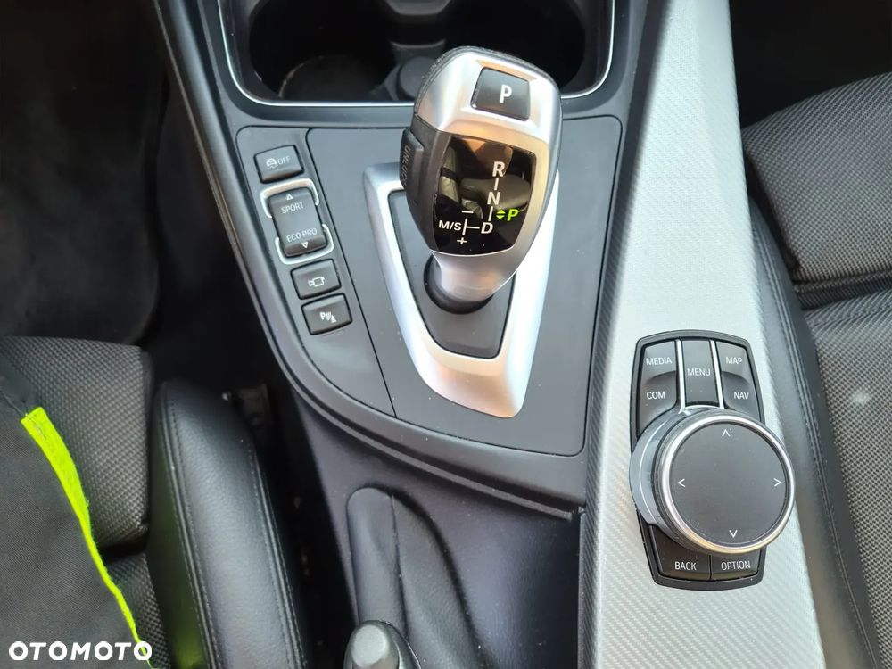 BMW Seria 3 320d Edition Luxury Line Purity - 14
