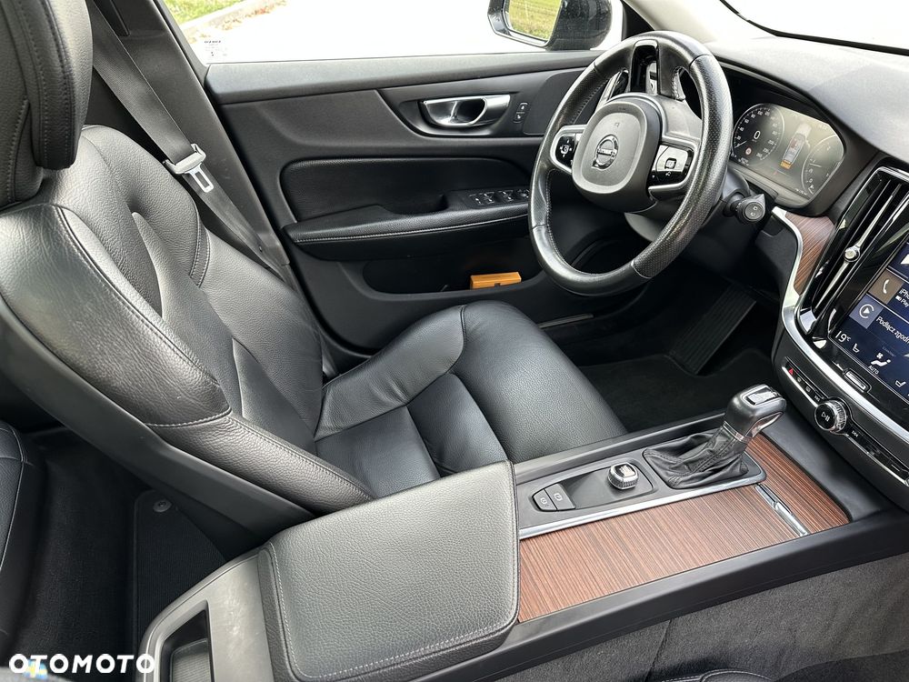 Volvo V60 D3 Geartronic Momentum Pro - 14