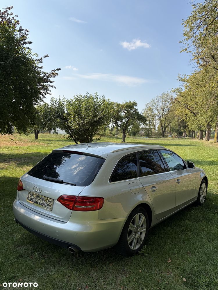 Audi A4 Avant - 4