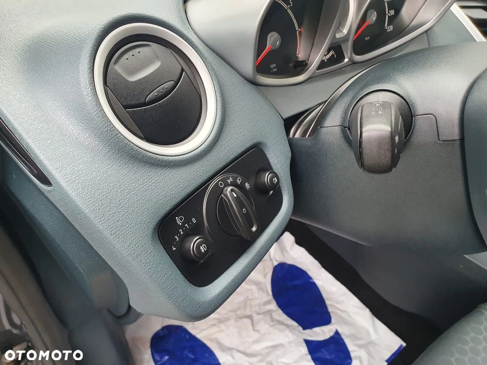Ford Fiesta - 18