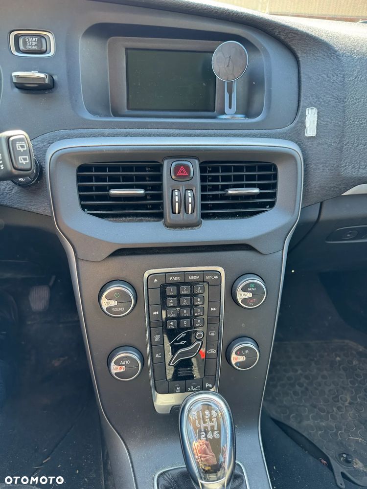 Volvo V40 T3 Kinetic - 3