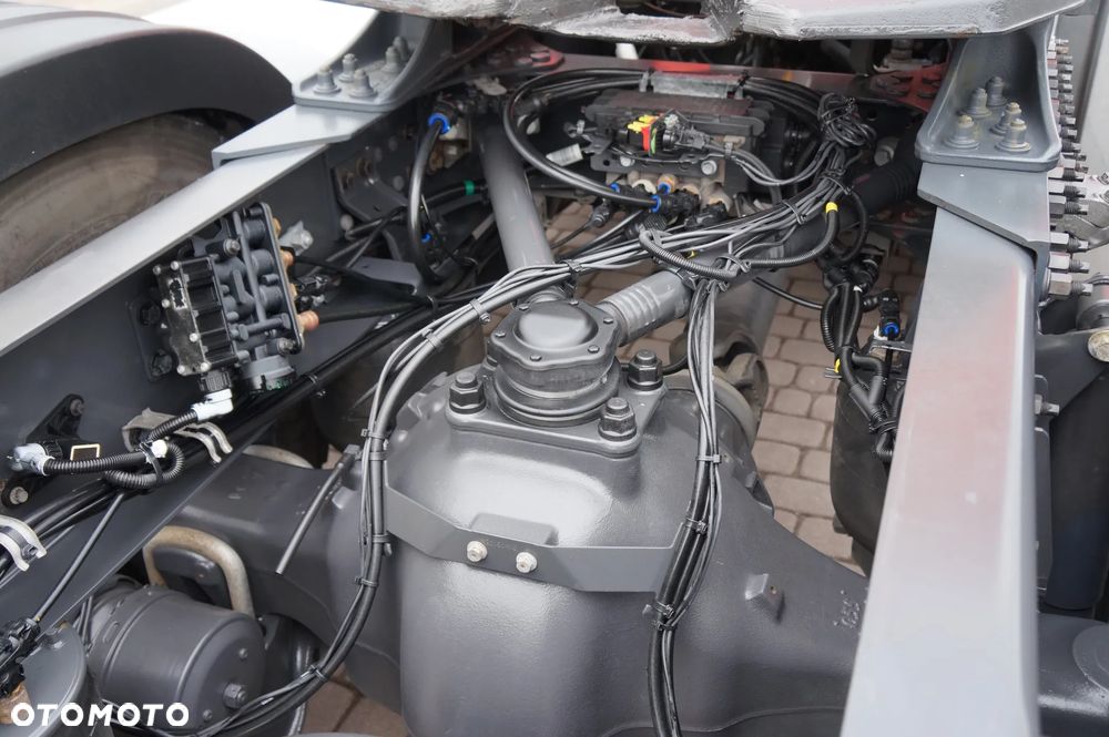 Volvo FH 4 EURO 6 GLOBETROTTER PEŁEN SERWIS HYDRAULIKA - 10