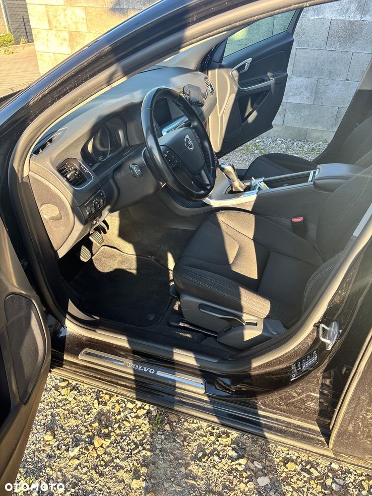 Volvo V60 D2 Drive-E Dynamic Edition (Kinetic) - 9