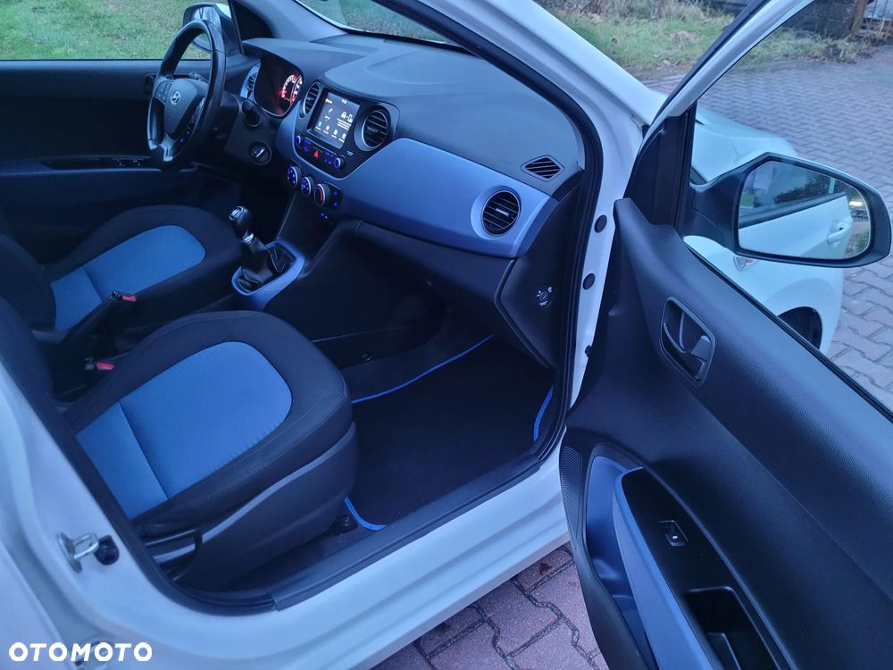 Hyundai i10 1.0 BlueDrive Comfort - 12