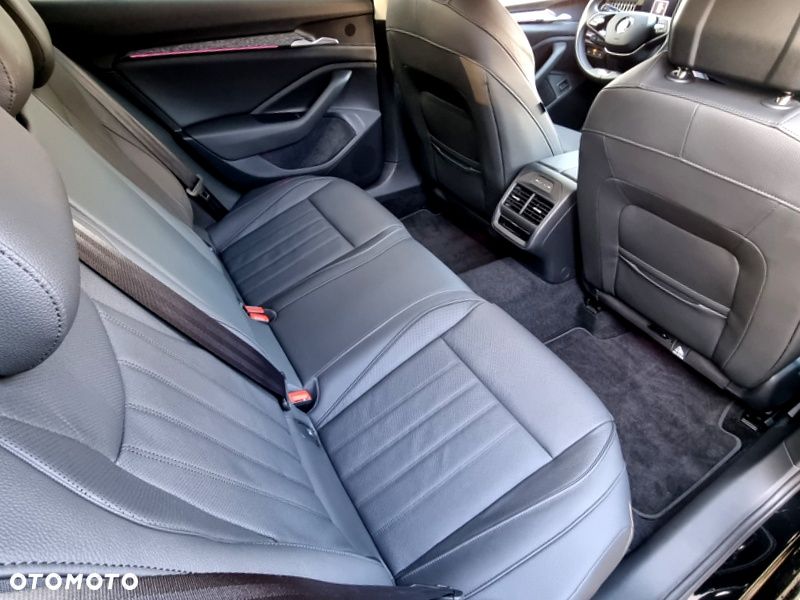 Skoda Superb 1.5 TSI L&K DSG - 16