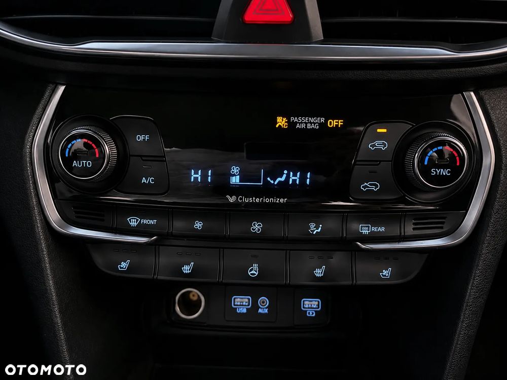 Hyundai Santa Fe - 12