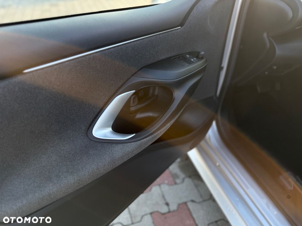 Toyota Yaris - 13