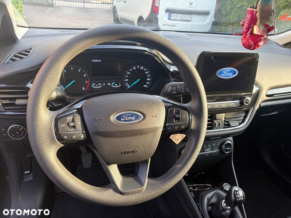 Ford Fiesta - 8