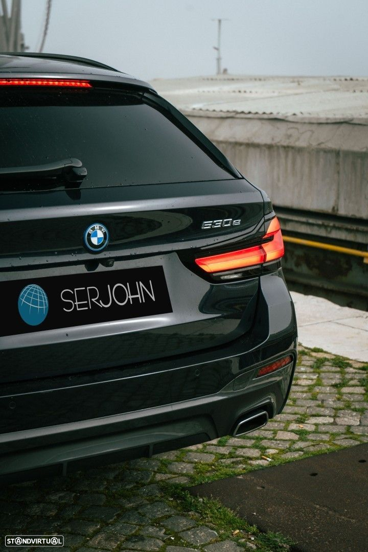 BMW 530 e Pack Desportivo M - 3
